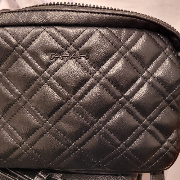 TAHARI Ladies Medium Black quilted Shoulder Crossbody Bag adjustable straps - Picture 10 of 16